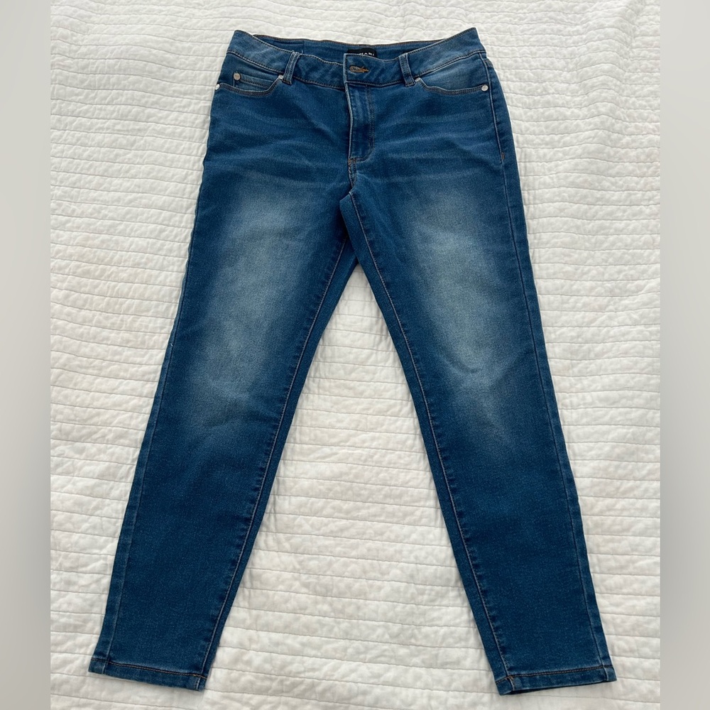Tahari Blue Denim Jeans